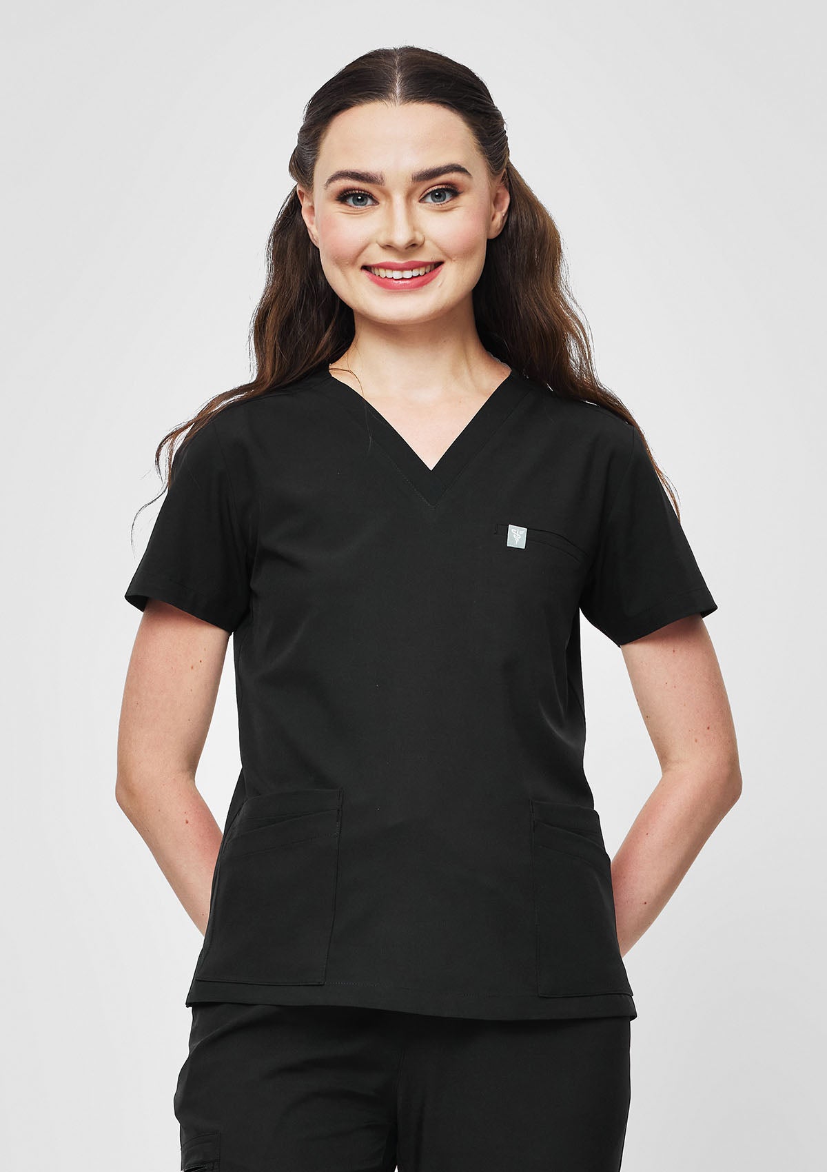 5-Pocket MoveTech® Scrub Top - Women / So Black
