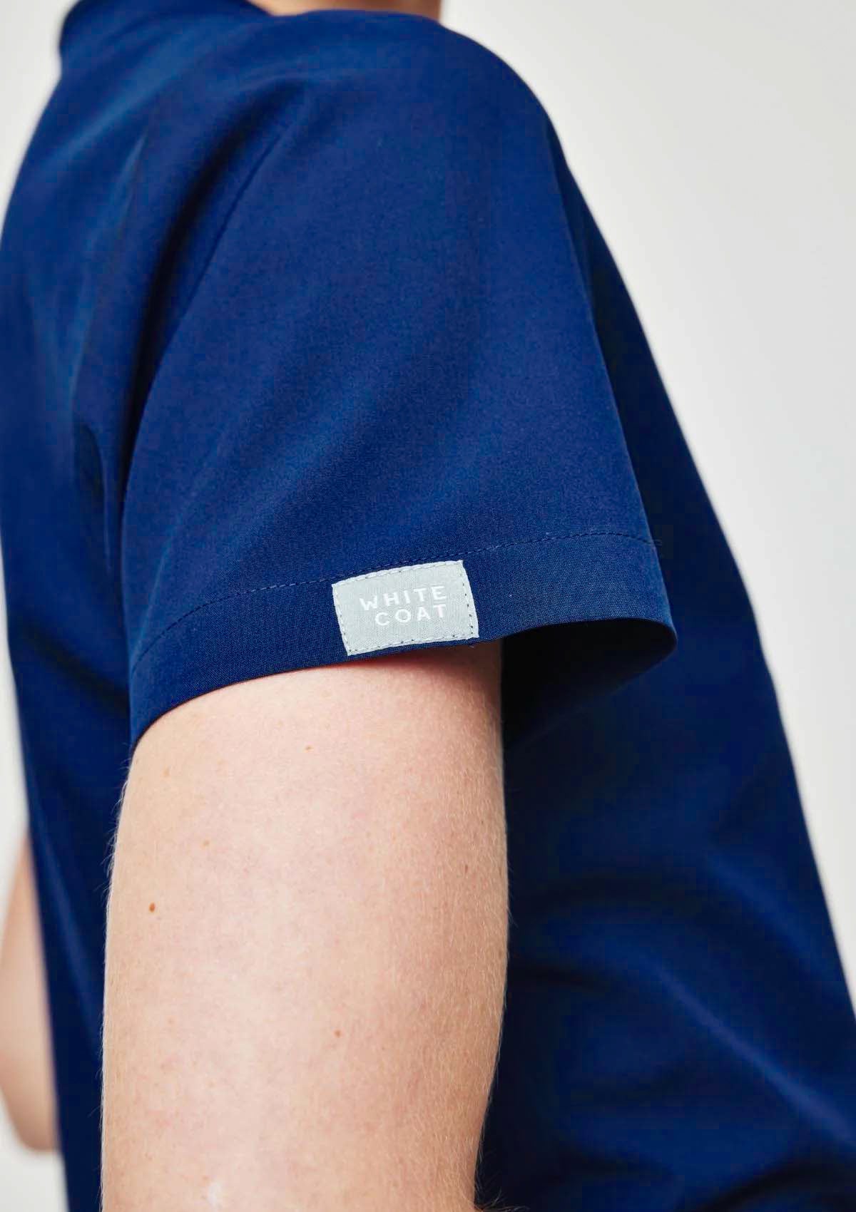 4-Pocket MoveTech® Scrub Top - Women / Navy