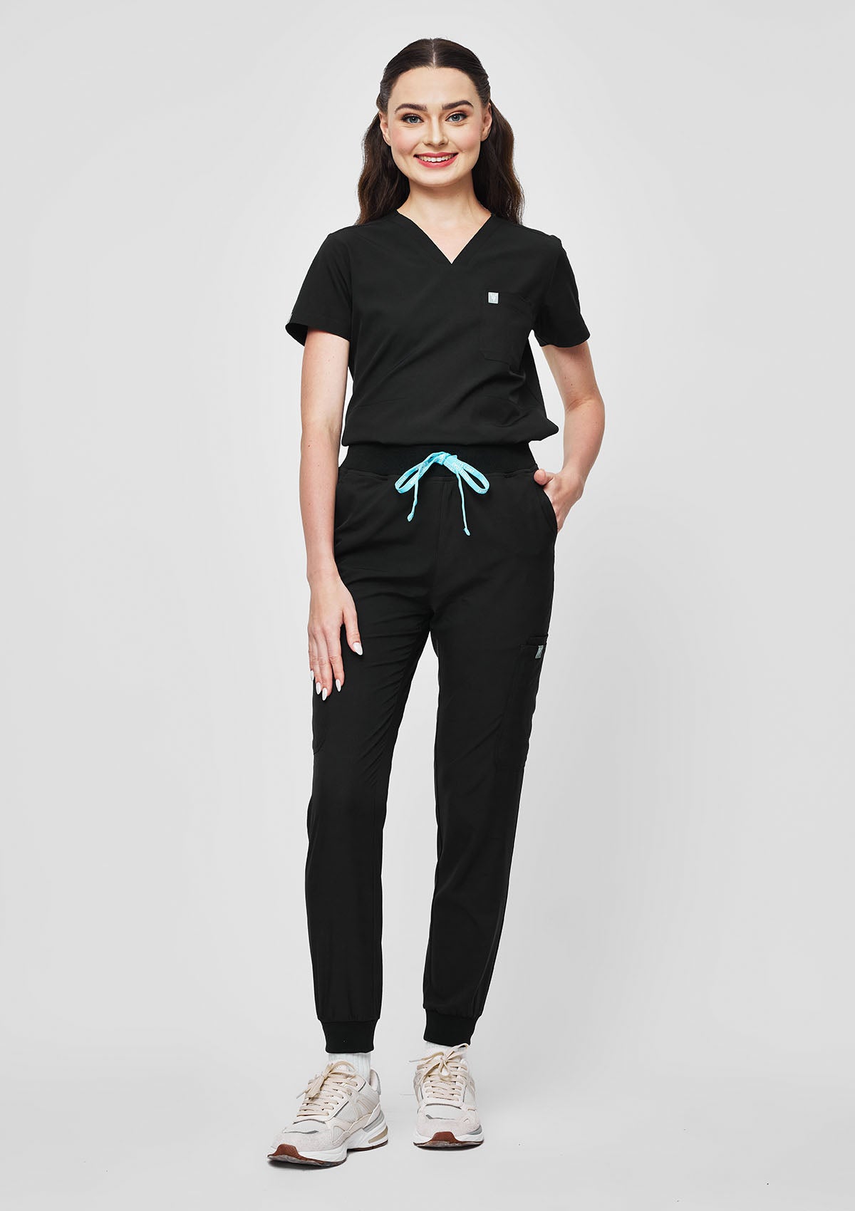4-Pocket MoveTech® Scrub Top - Women / So Black