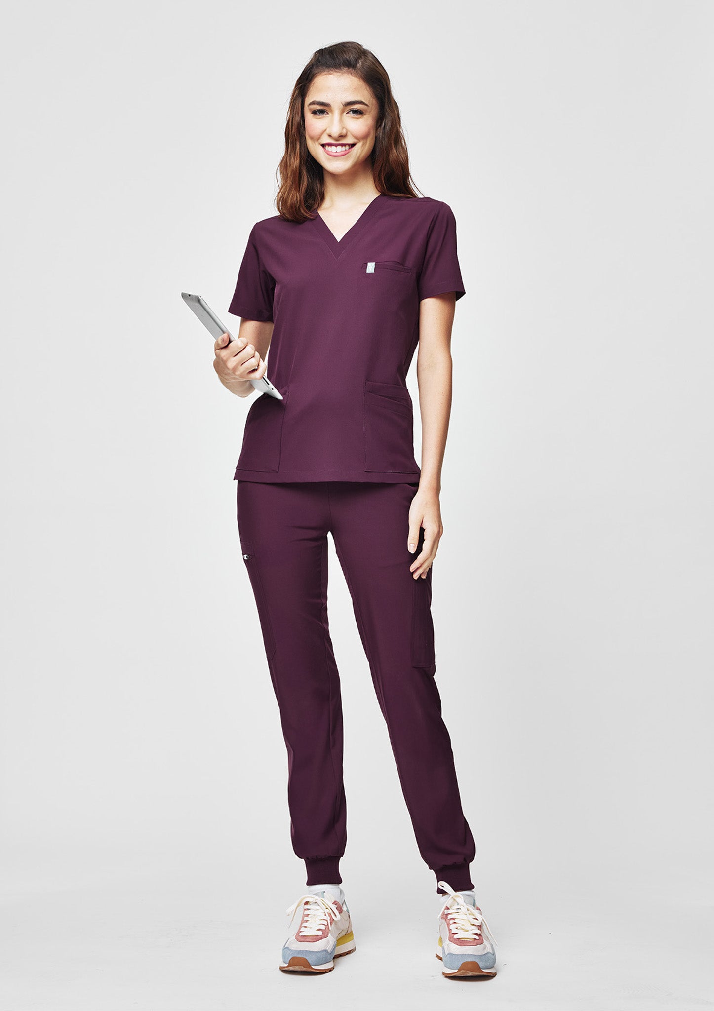 5-Pocket MoveTech® Scrub Top - Women / Merlot